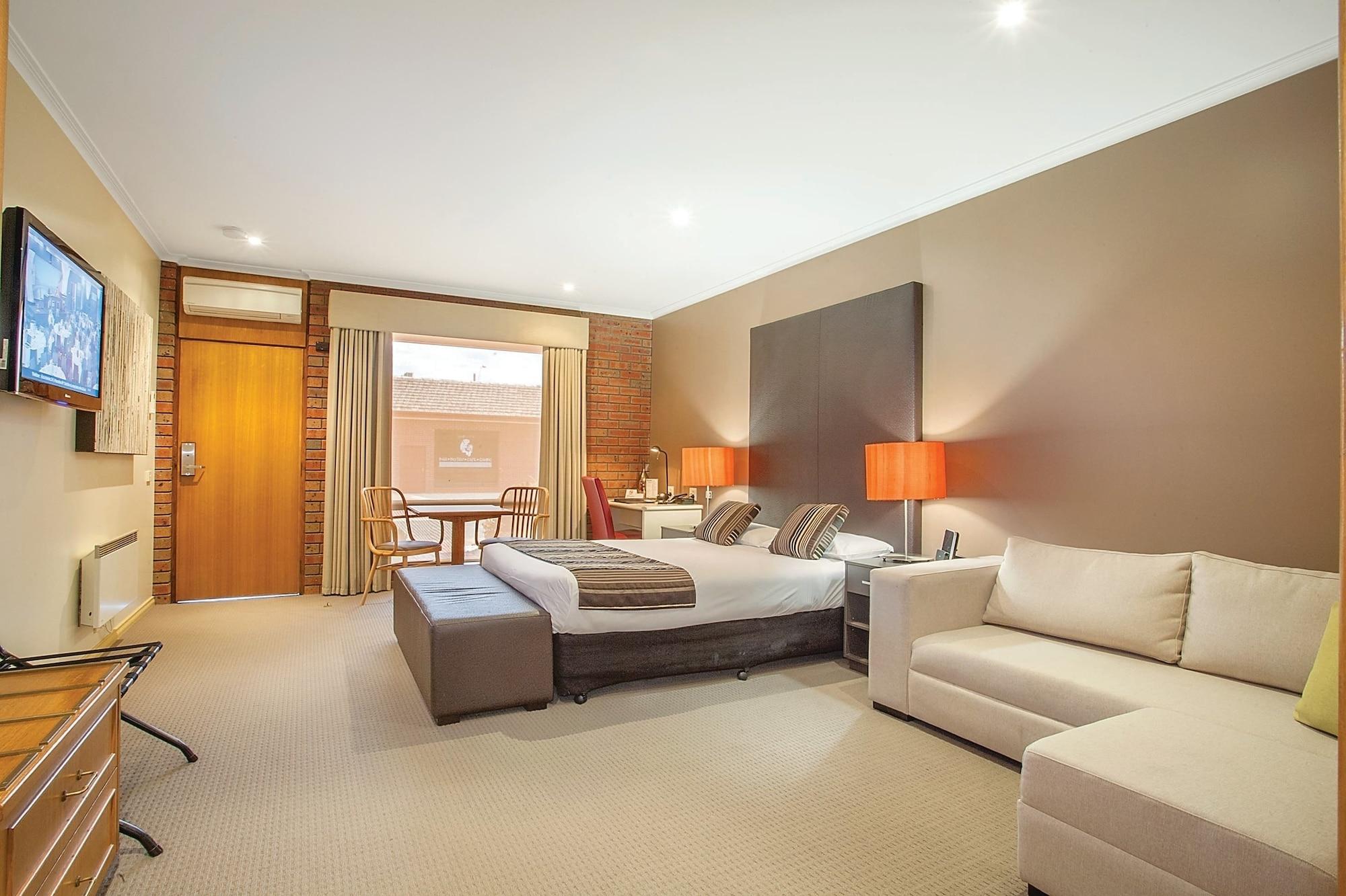 Sovereign Park Motor Inn バララット エクステリア 写真